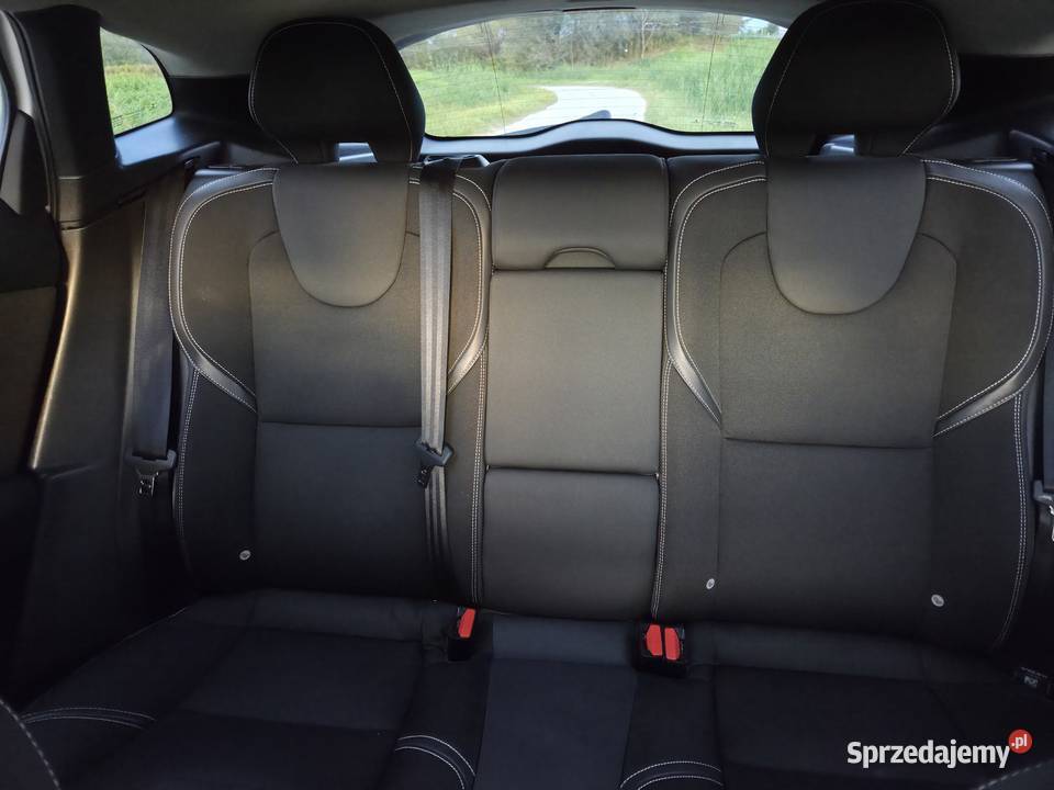 Volvo V40 20 D2 120 Automat 2015 r małopolskie Tarnów sprzedam