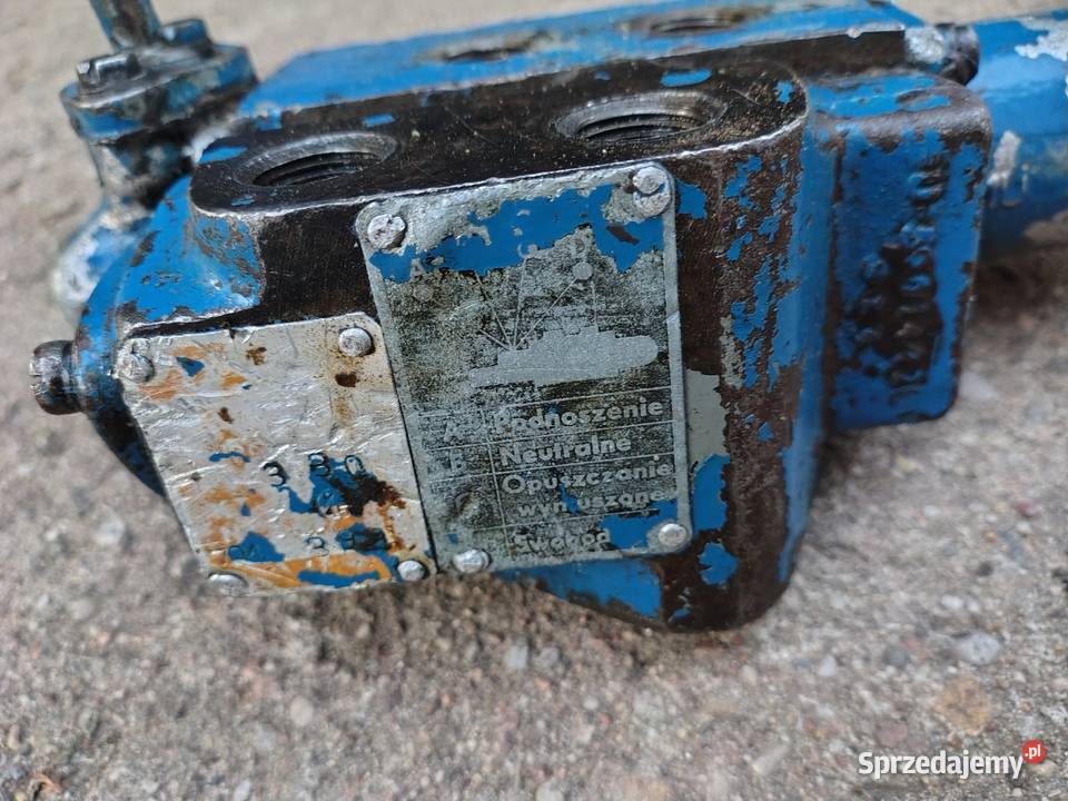 Rozdzielacz hydrauliczny na błotnik do Ursus Odechów