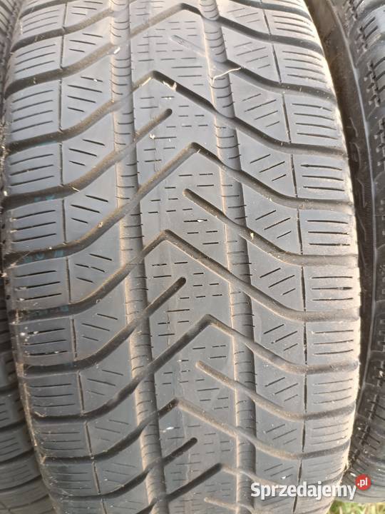 Sprzedam opony zimowe 19545 r16 Pirelli