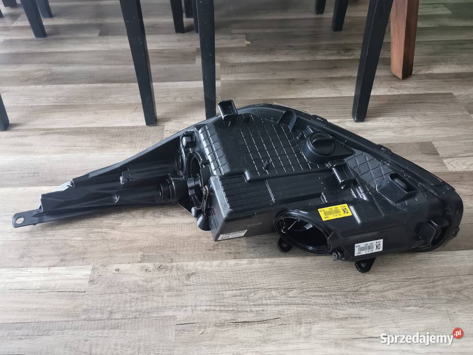REFLEKTOR PRZEDNI PRAWY KIA CEED II XENON LED Pielgrzymka