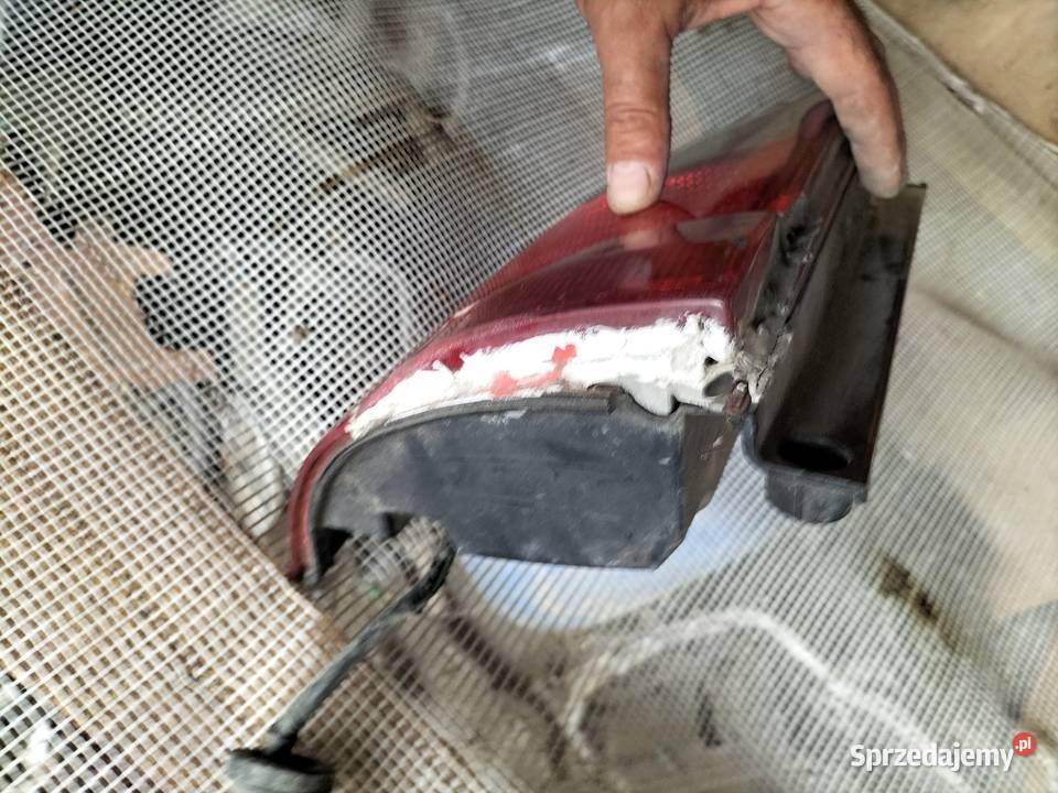 Mazda Premacy lampa tył tylna LEWA osobowe Kamień-Kolonia