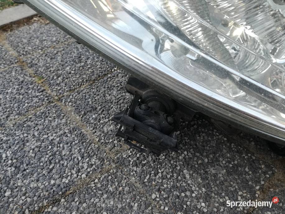 Przednie lampy xenon citroen c8 peugot 807 Mieleszyn