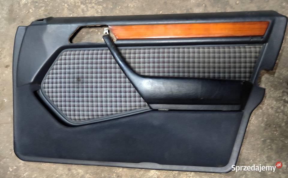 BOCZEK DRZWI PRAWY PRZÓD CZARNY MERCEDES W124 Motoryzacja Aleksandrów Łódzki