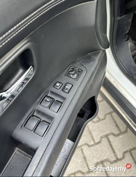 Peugeot 4007 24 benzyna SUV 4x4 felgi 18 niski