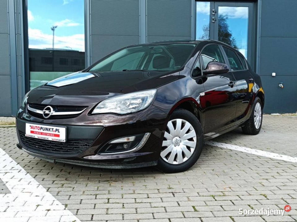 Opel Astra 2013r Salon Polska NISKI PRZEBIEG małopolskie Kraków sprzedam