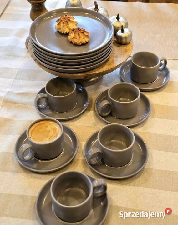 99 Talerze z kubkami 18 elementów szare Zabrze