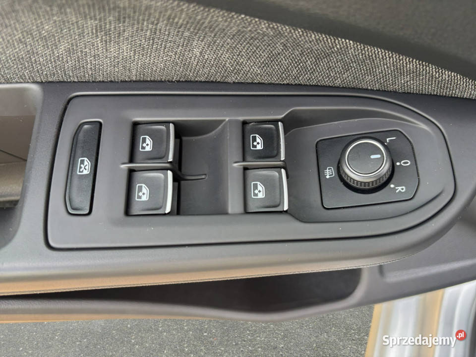 Volkswagen Golf 20 TDI Life Z Polskiego Salonu aluminiowe felgi