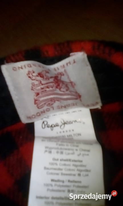 Designerska czapka z daszkiem vinted firmy Papa Zebrzydowa