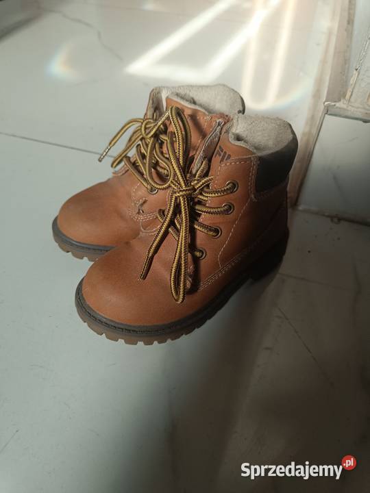 Buty chłopięce zimowe
