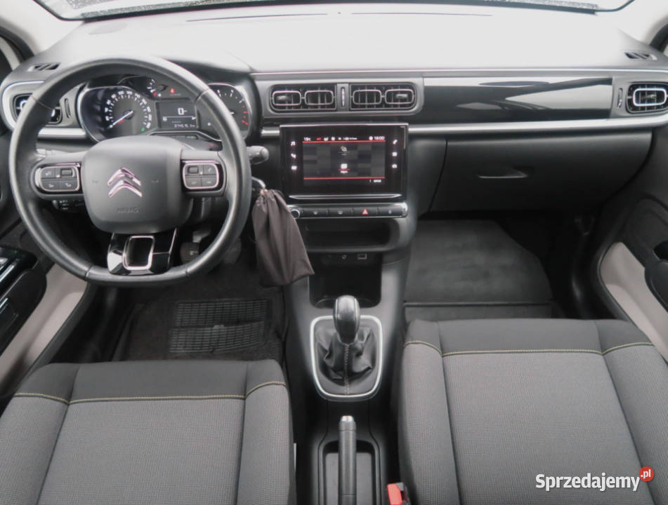 Citroen C3 12 PureTech światła przeciwmgielne sprzedam