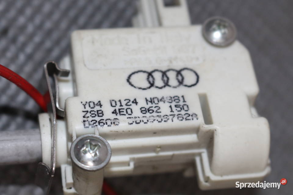 AUDI A8 D3 SIŁOWNIK CENTRALNEGO KLAPKI WLEWU Układ elektryczny Prochowice