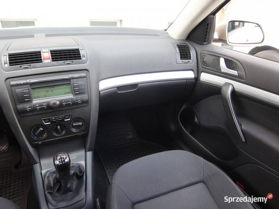 Skoda Octavia 16 75KM sprzedam
