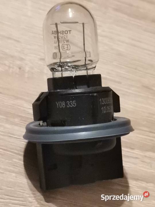 BMW F22 F23 F87 OPRAWKA ZARÓWKI LAMPY TYŁ Międzychód