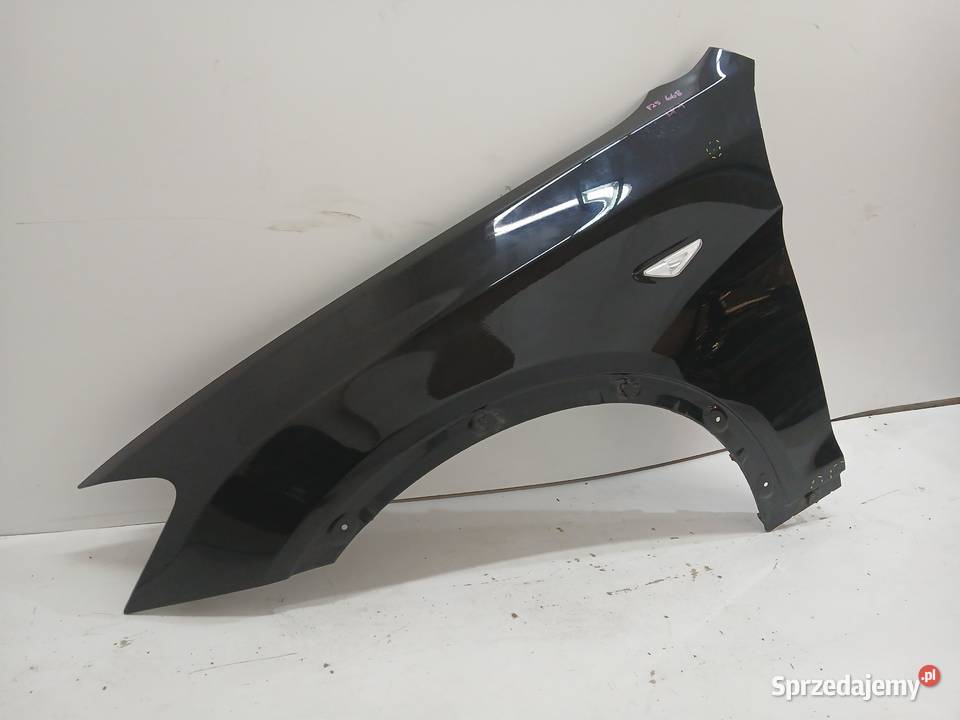 BŁOTNIK LEWY PRZEDNI BMW X3 F25 6689 SCHWARZ 2 osobowe Strzyżewice sprzedam