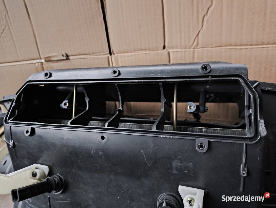 Mercedes 190 W201 nagrzewnica kompletna obudowa Wentylacja Skarżysko-Kamienna