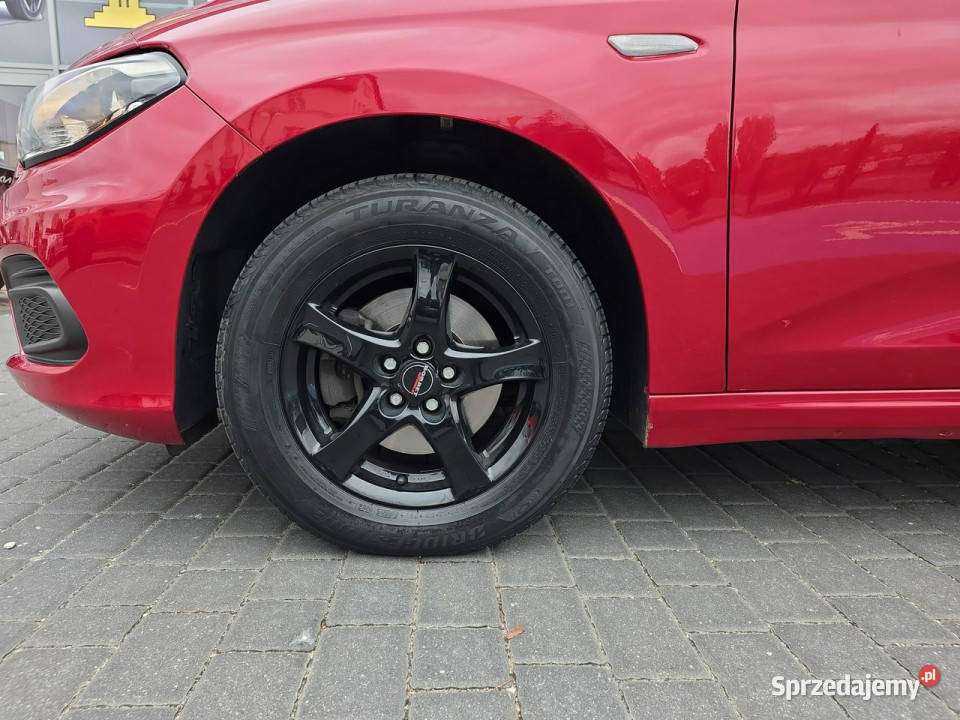 Fiat Tipo 99 przebiegusalon Bezwypadkowy II 2016 światła do jazdy dziennej Tipo Toruń