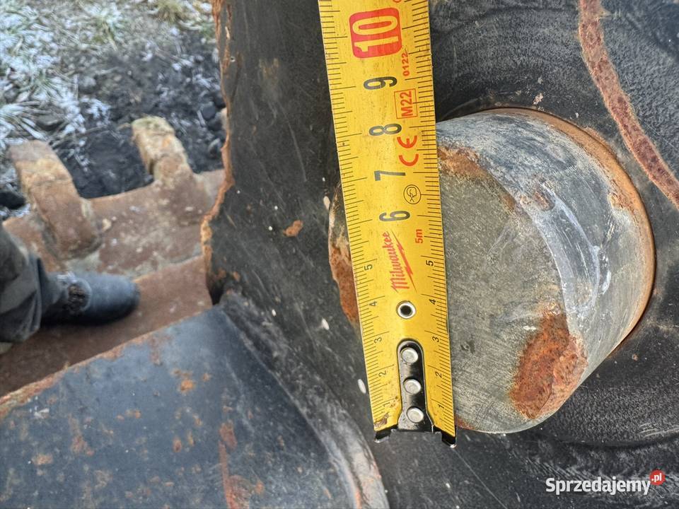 Sprzedam łyżkę w stanie do kopania stan Gąsiennice Koparki sprzedam