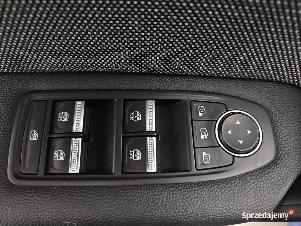 Captur 10 TCe Techno 2024RPakiet Winter Techno kamera cofania Captur