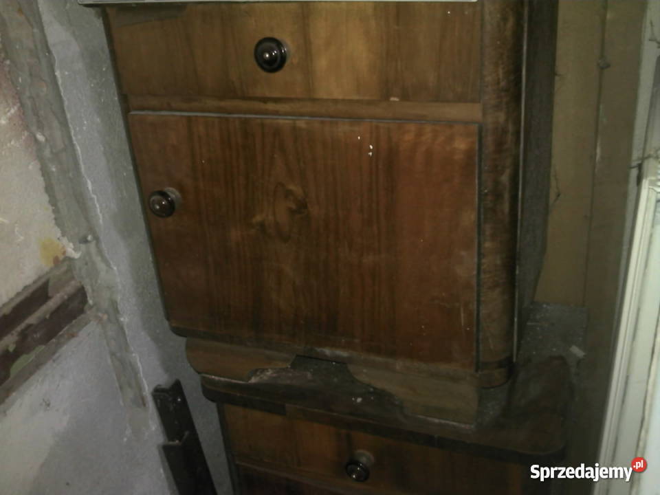 Drewniana czwarta zabytkowa szafeczka nocna Knurów