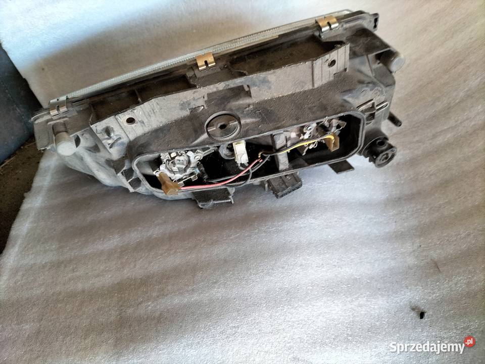 CITROEN XANTIA 1 LAMPA PRZÓD PRZEDNIA PRAWA Prawe