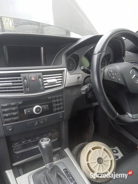 Mercedes w 212 części albo całość Warszawa