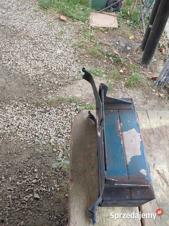 Skrzynka narzędziowa Ursus C330 Ursus Lipinki sprzedam