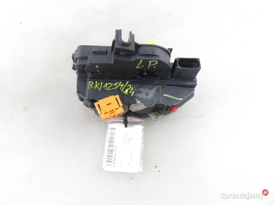 ZAMEK LEWY PRZEDNI OPEL ZAFIRA C 6 PIN małopolskie sprzedam