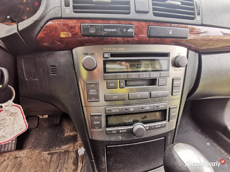 TOYOTA AVENSIS T25 CZĘŚCI 209 Pionki