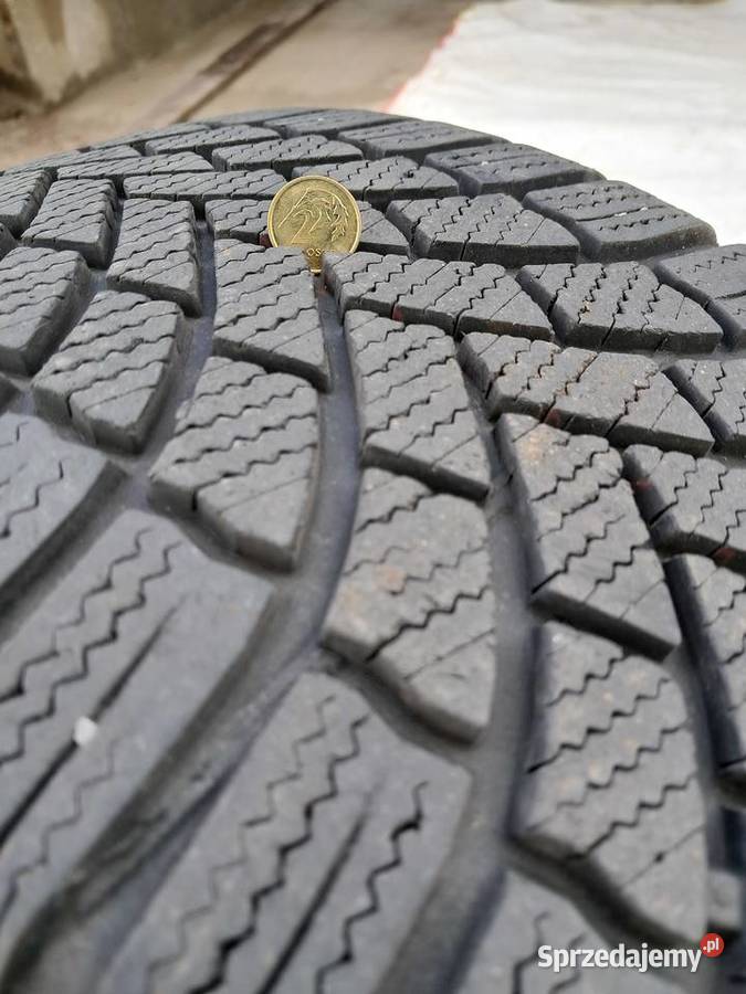 opona zimowa Bridgestone Blizzak 225x45x17