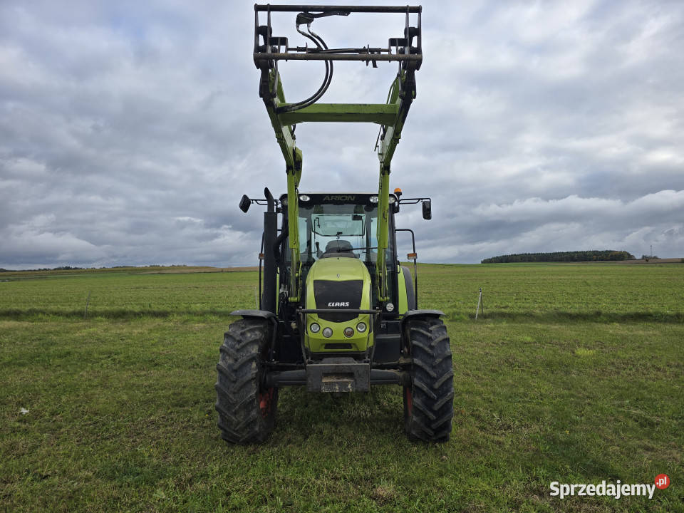 Ciągnik CLAAS Arion 410 z ładowaczem TUR FL100 Jedwabne