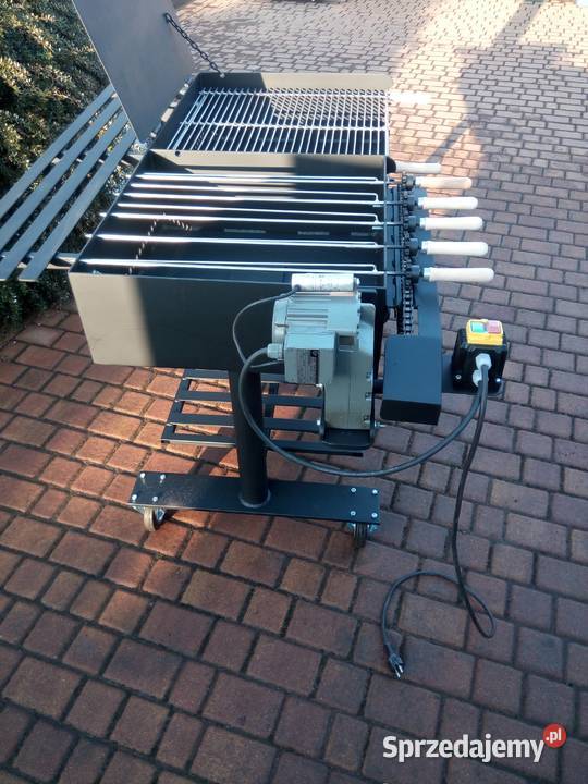 Gastronomiczny grill cateringowy na szaszłyki Grillowanie