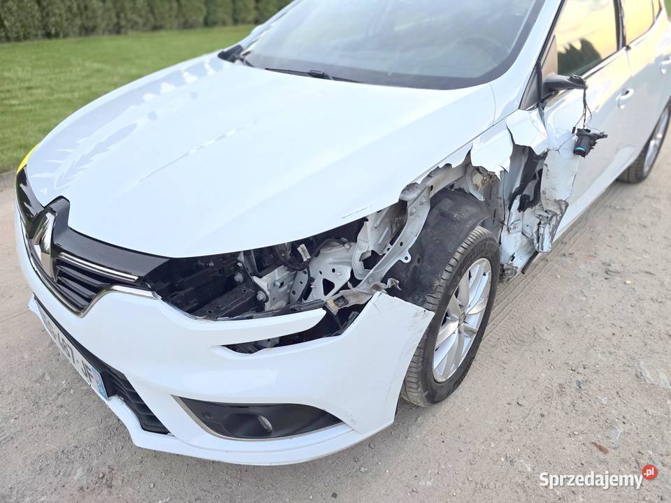 Renault Megane IV 12 Kamera Navi PDC Alu felgi