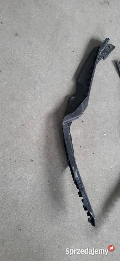 Sprzedam ślizgi pod lampe skoda 2011r