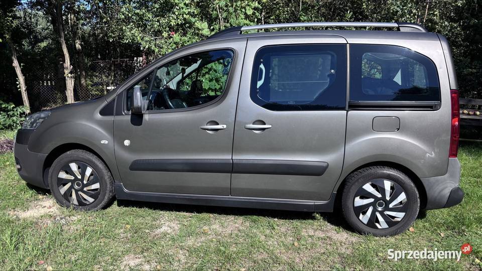 Peugeot Partner Teepe Outdoor 2009 16hdi 90 bez kurtyny powietrzne Partner Częstochowa