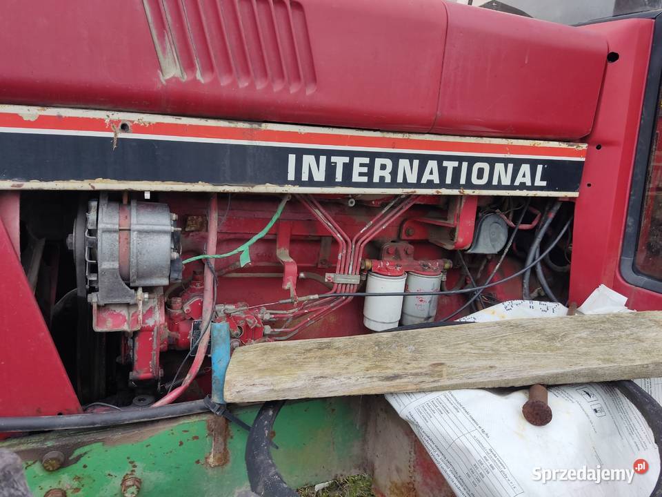 Sprzedam ciągnik International 1055xl Ciągniki Słupca