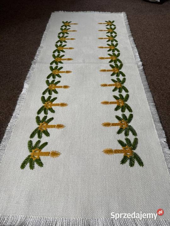 bieżnik ręcznie haftowany motywy Świąteczne Zabrze