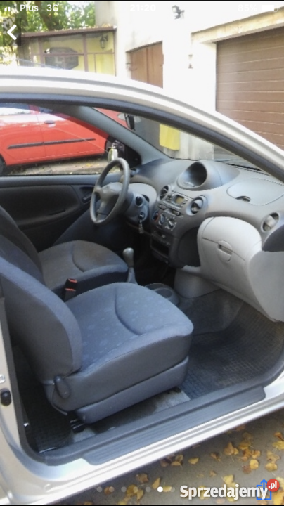 Toyota Yaris pierwszy właściciel Zarejestrowany w Polsce wielkopolskie Poznań