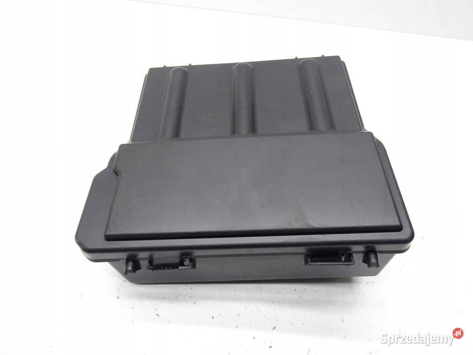 MODUŁ STEROWNIK BLUETOOTH OBUDOWA 8T0035613 osobowe