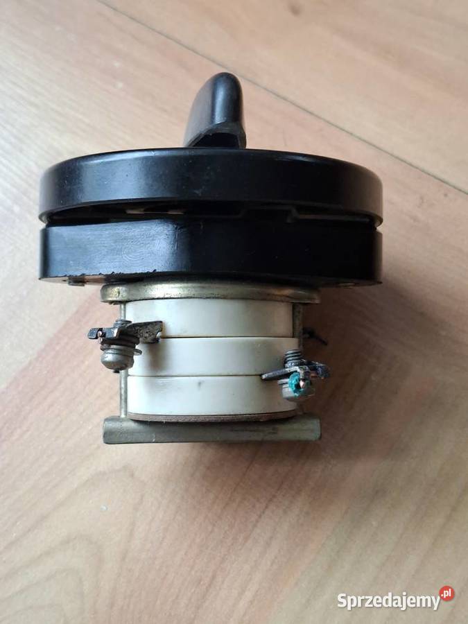 Włącznik pakietowy tablicowy PRL 10A 250500 V Chorzów