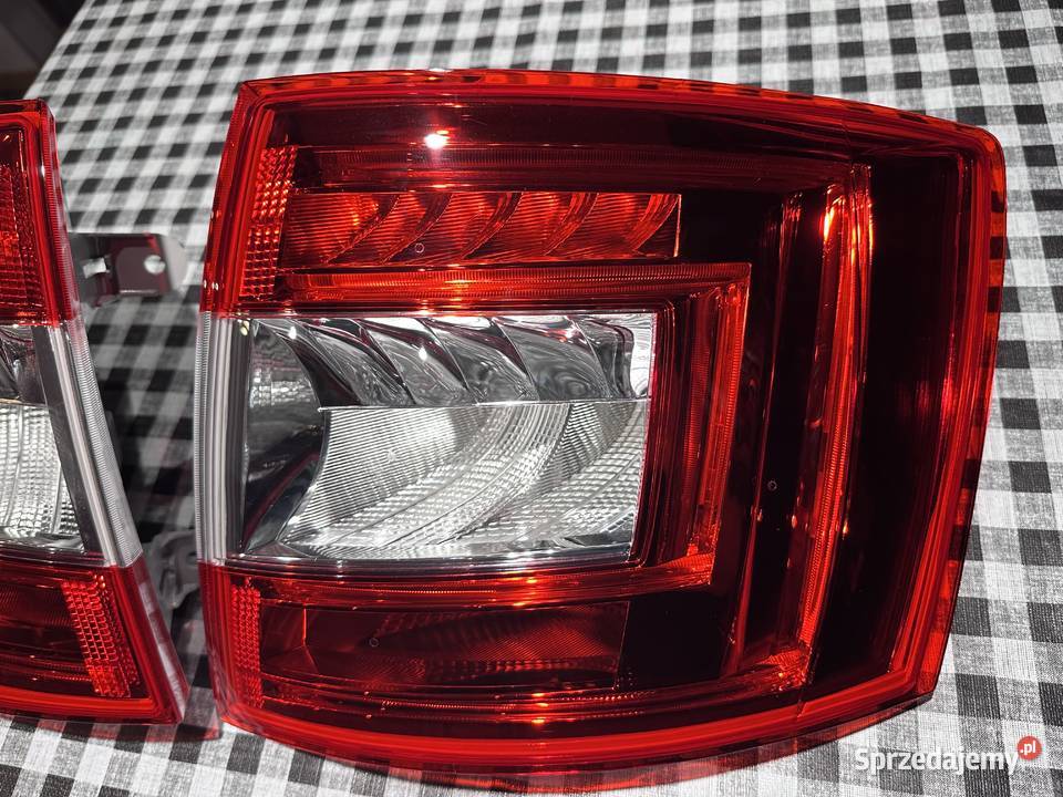 Lampy Tył Skoda Octavia Kombi 3komplet prawa Bielsko-Biała sprzedam