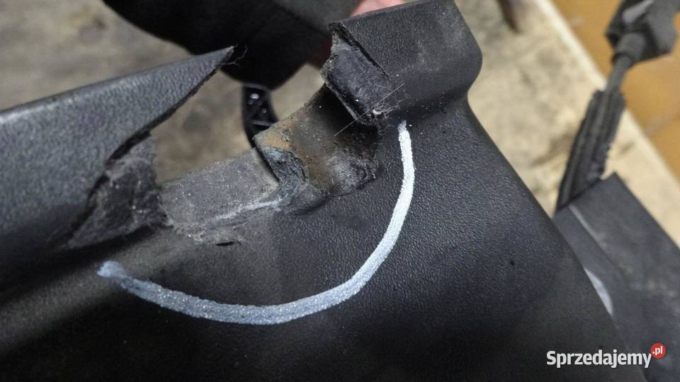 VOLKSWAGEN TIGUAN I LIFT 12r pas przedni sprzedam