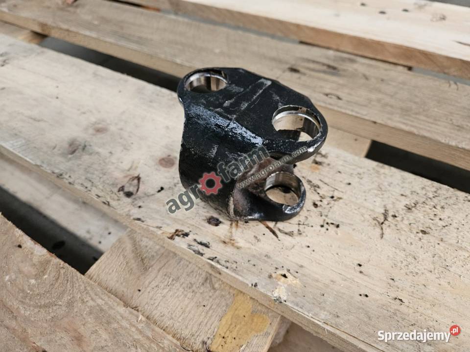 Łącznik półosi FWD Case Luxxum 120 110 100 Do ciągników Byków sprzedam