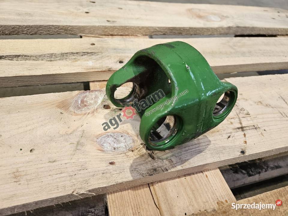 Łącznik półosi FWD John Deere 6155M 6135R 6140M