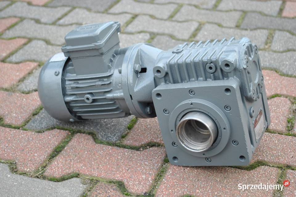Motoreduktor kątowy 037kw 26obrmin LENZE Kargowa