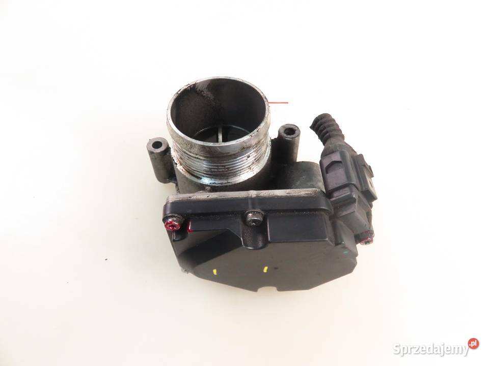 PRZEPUSTNICA VW TOURAN II 1T3 20 TDI CFHC osobowe małopolskie