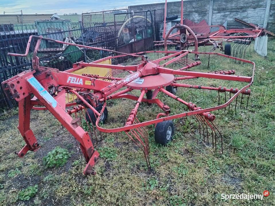 Zgrabiarka do siana Fella TS 330 Zgrabiarki i przetrząsacze świętokrzyskie Przyłęk