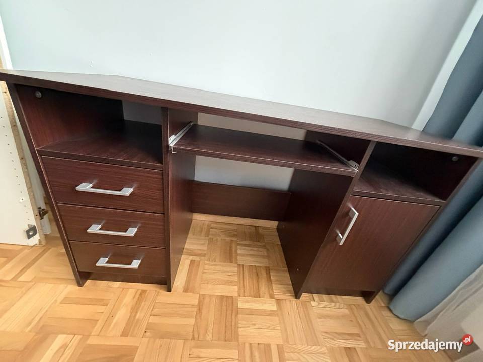 Biurko nieużywane wielkopolskie Dachowa