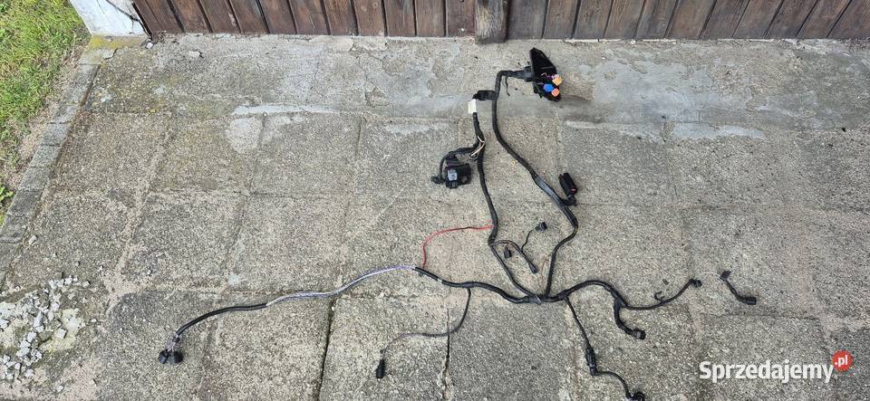 Wiązka instalacja elektryczna komory silnika 18T sprzedam