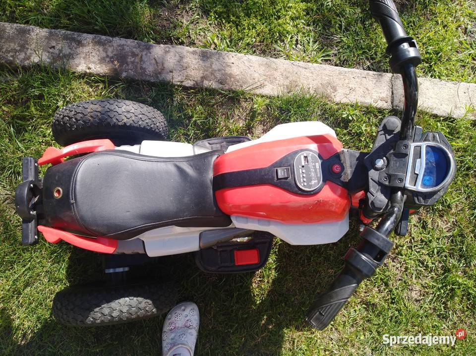 mam do sprzedania motor trzykołowy dziecka czerwony Chełmno