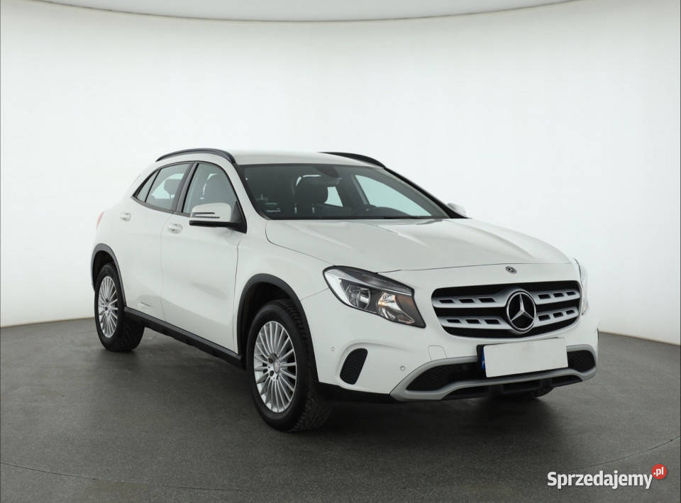 Mercedes GLA GLA 180 Piaseczno